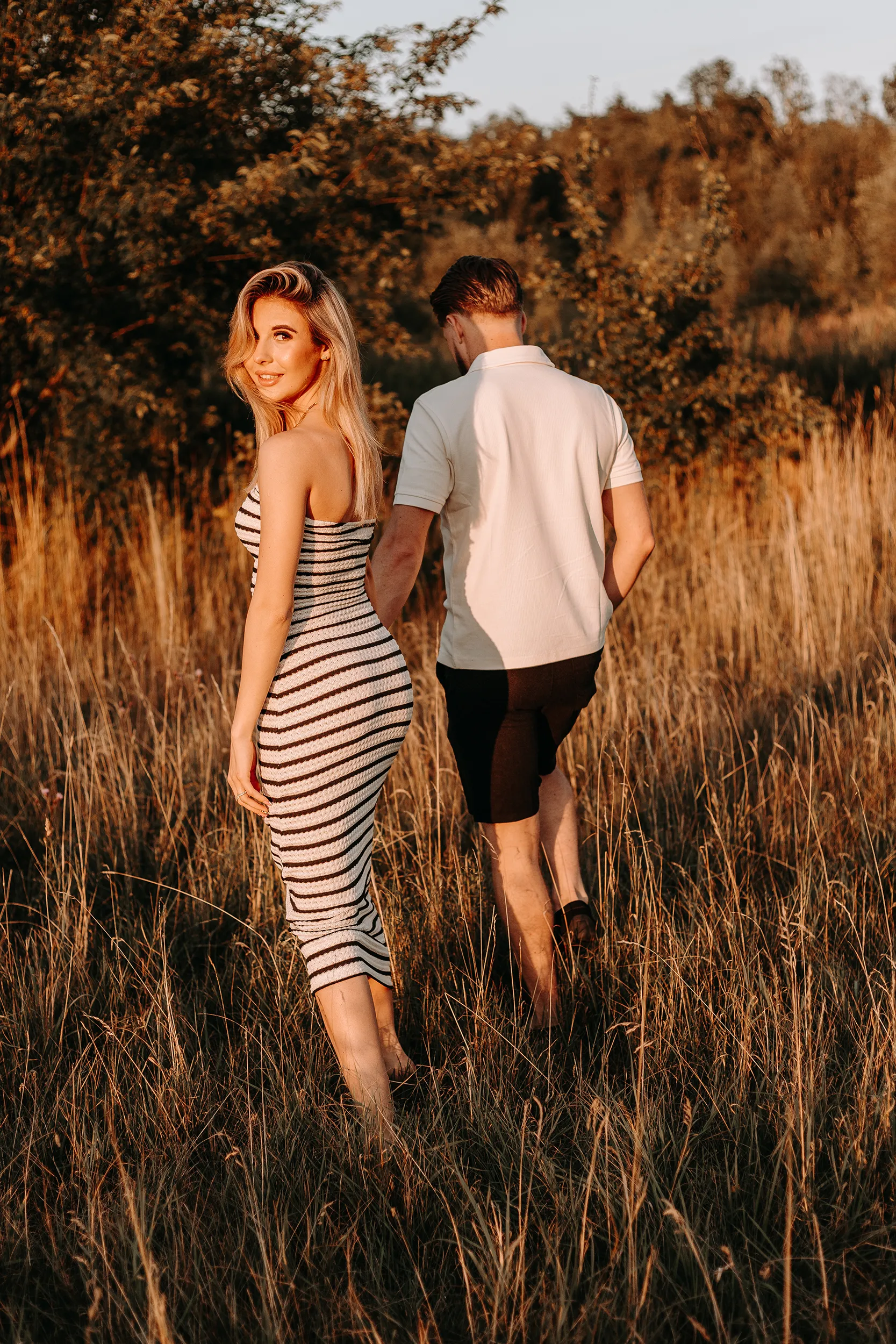 Sesja narzeczeńska Darii i Sebastiana w plenerze - sesja plenerowa Łódź - fotograf ślubny