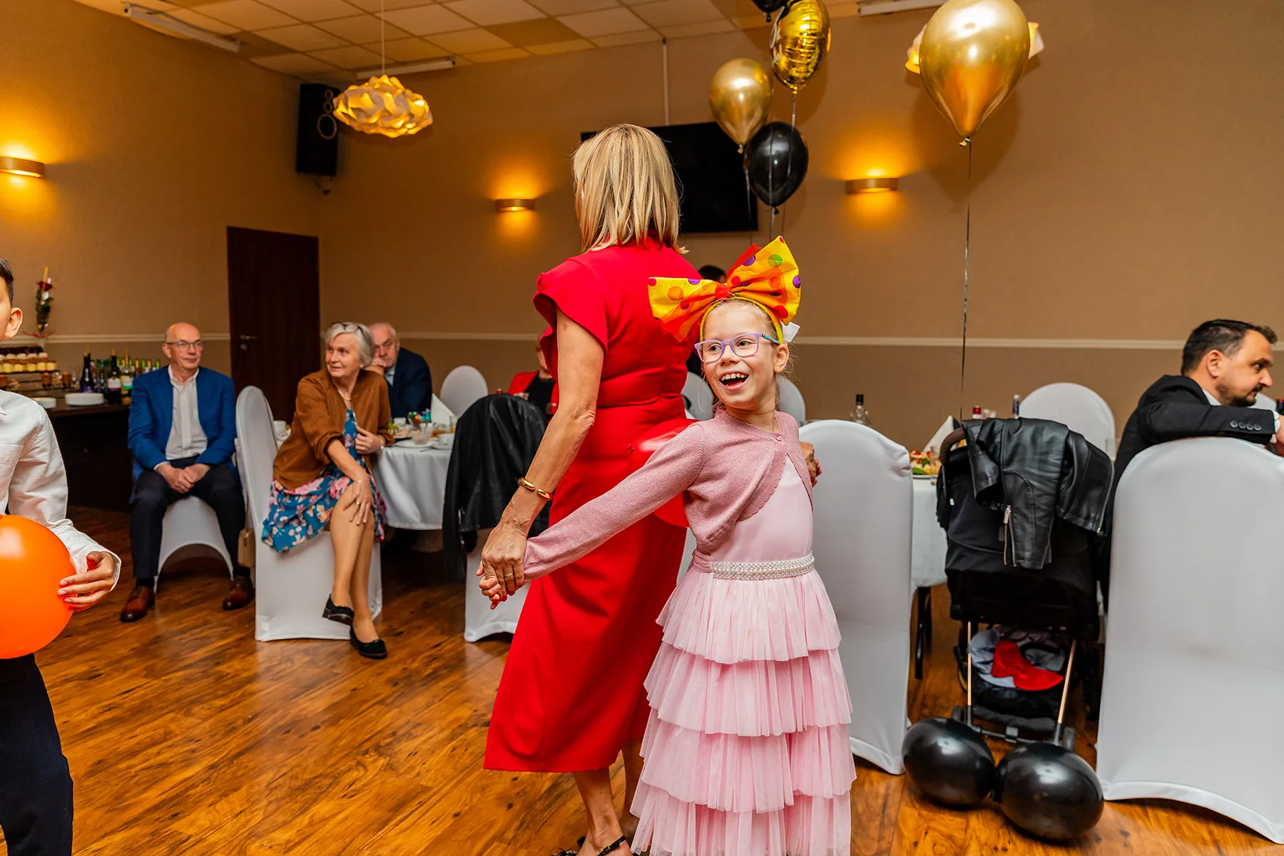 Zdjęcia z 18. urodzin Mateusza - fotograf na 18 Łódź - reportaż z urodzin