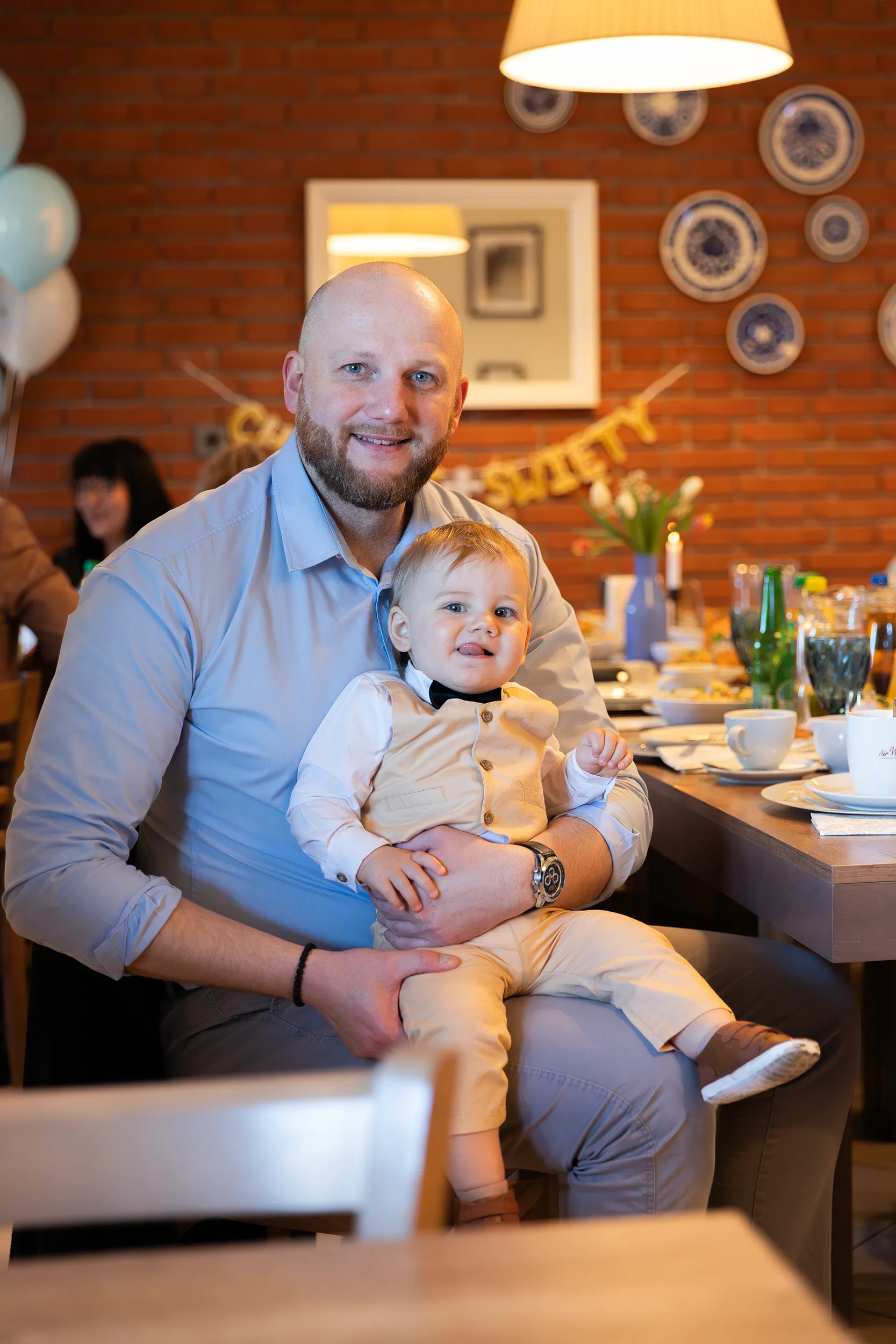 Zdjęcia z chrztu świętego Eryka - fotograf na chrzest Łódź - fotografia chrzcielna