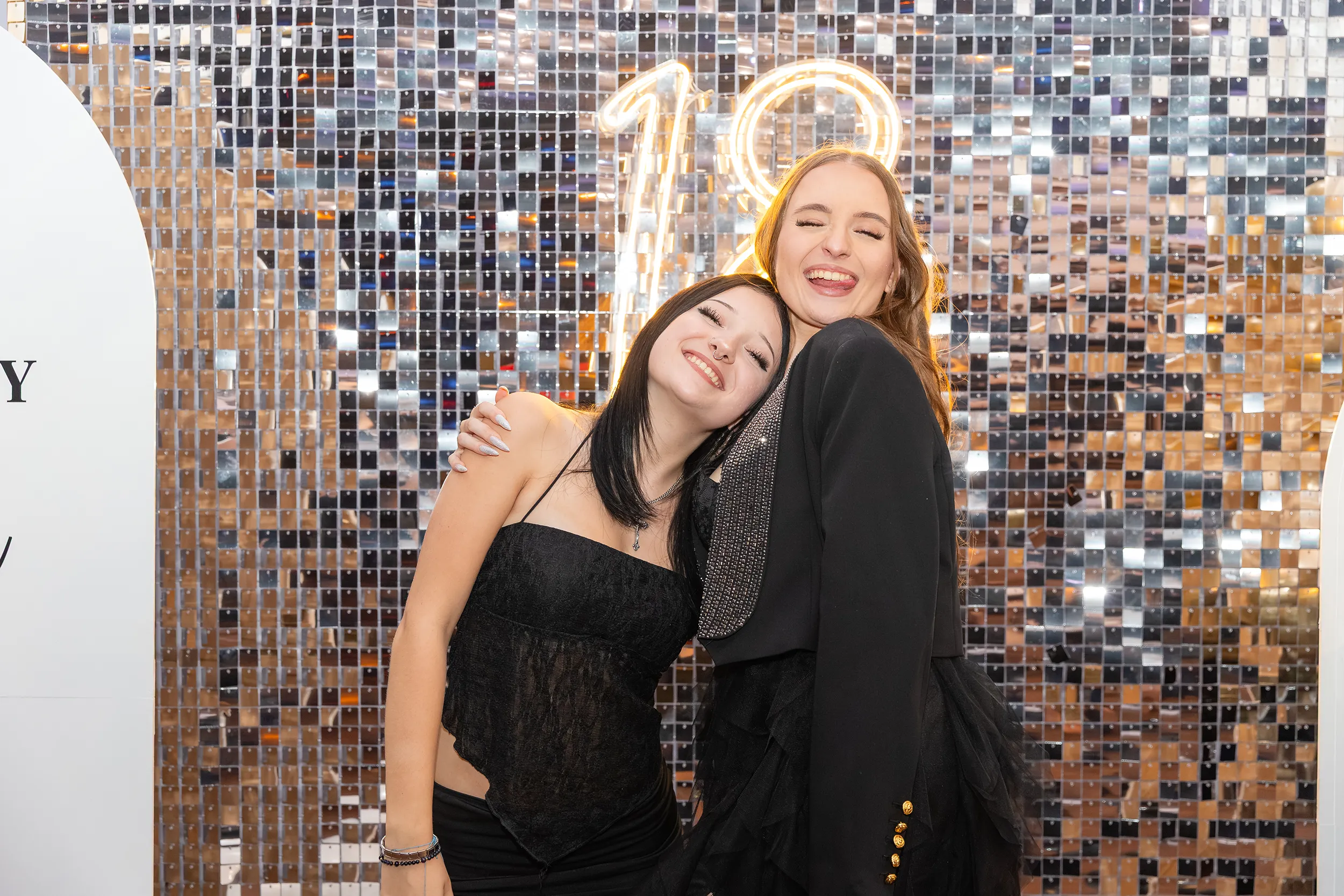 Reportaż z urodzin - fotograf na 18 Łódź - zdjęcia z 18. urodzin Poli