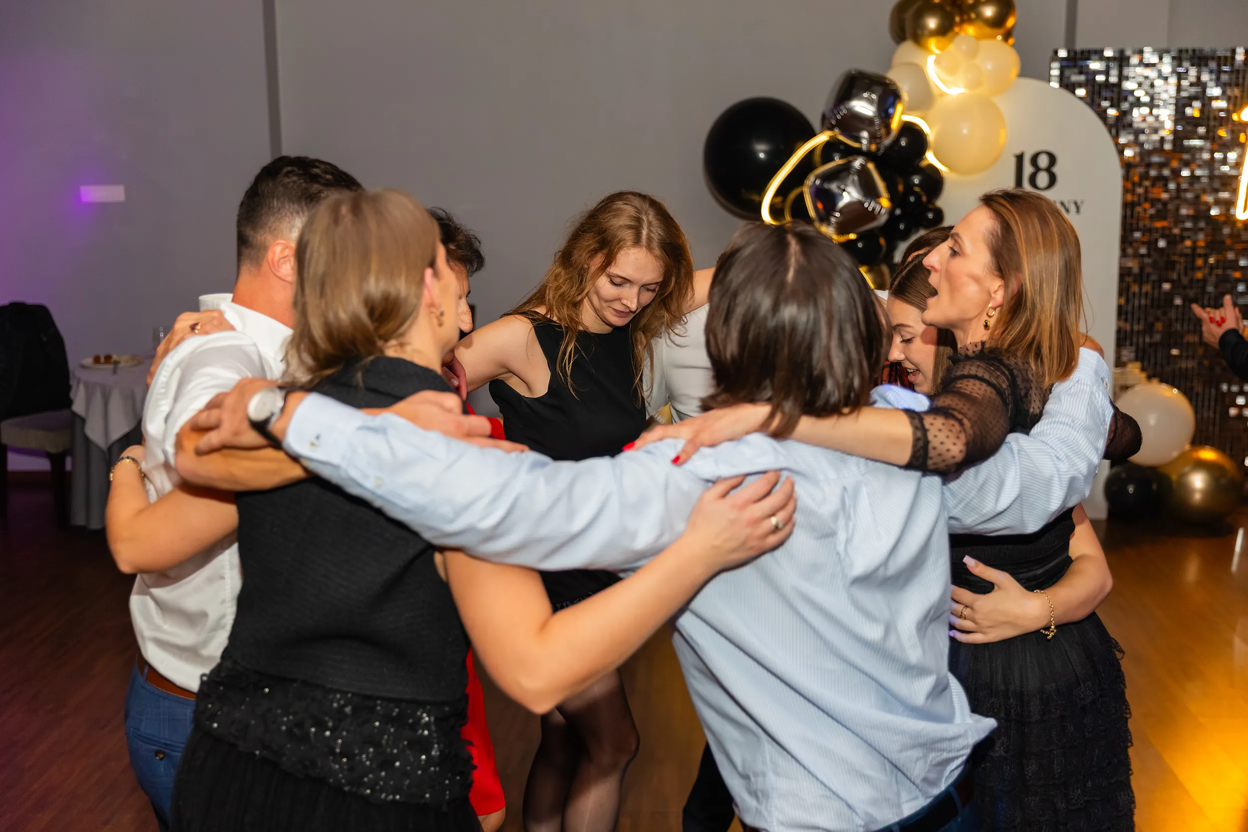 Fotografia eventowa - fotograf na 18 Łódź - zdjęcia z 18. urodzin Poli