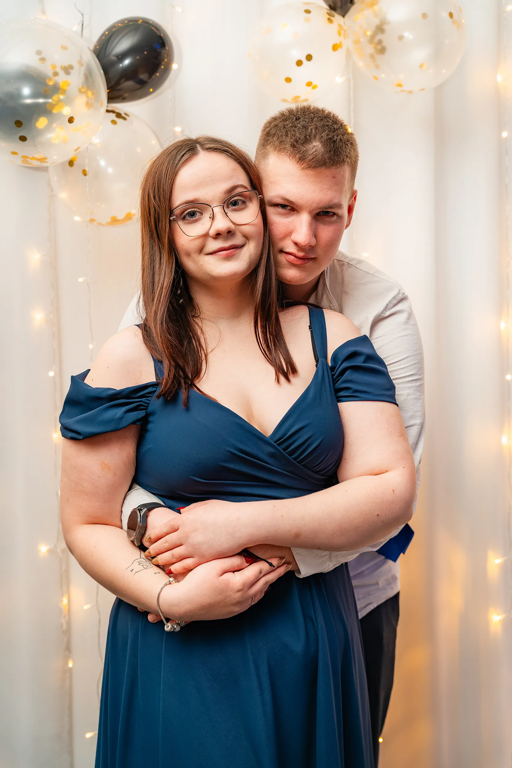 Fotografia urodzinowa - fotograf na osiemnastkę Łódź - 18. urodziny Adriana