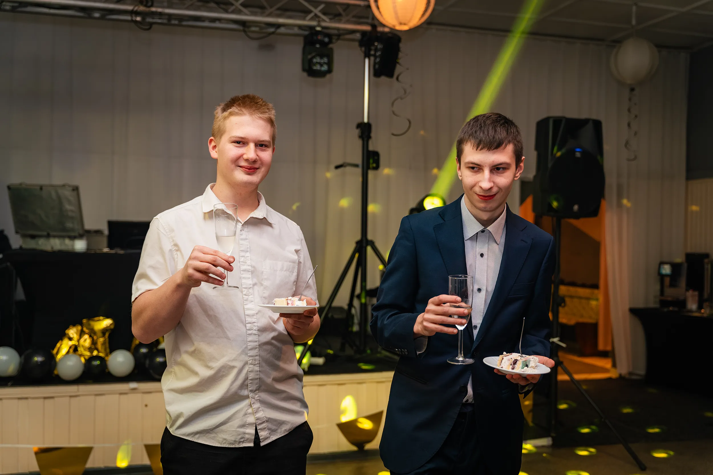 Reportaż z urodzin - fotograf na osiemnastkę Łódź - zdjęcia z 18. urodzin Adriana