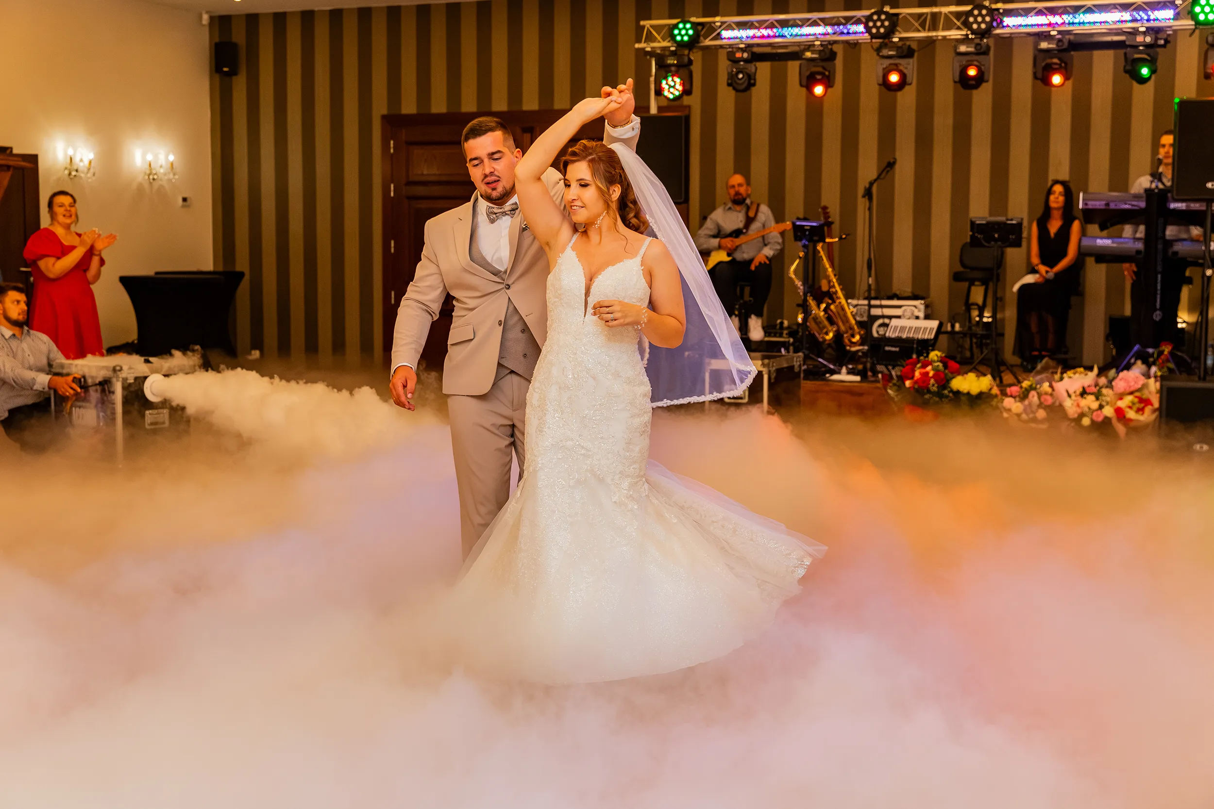 Reportaż ślubny Agaty i Damiana - fotograf ślubny Łódź - fotografia weselna