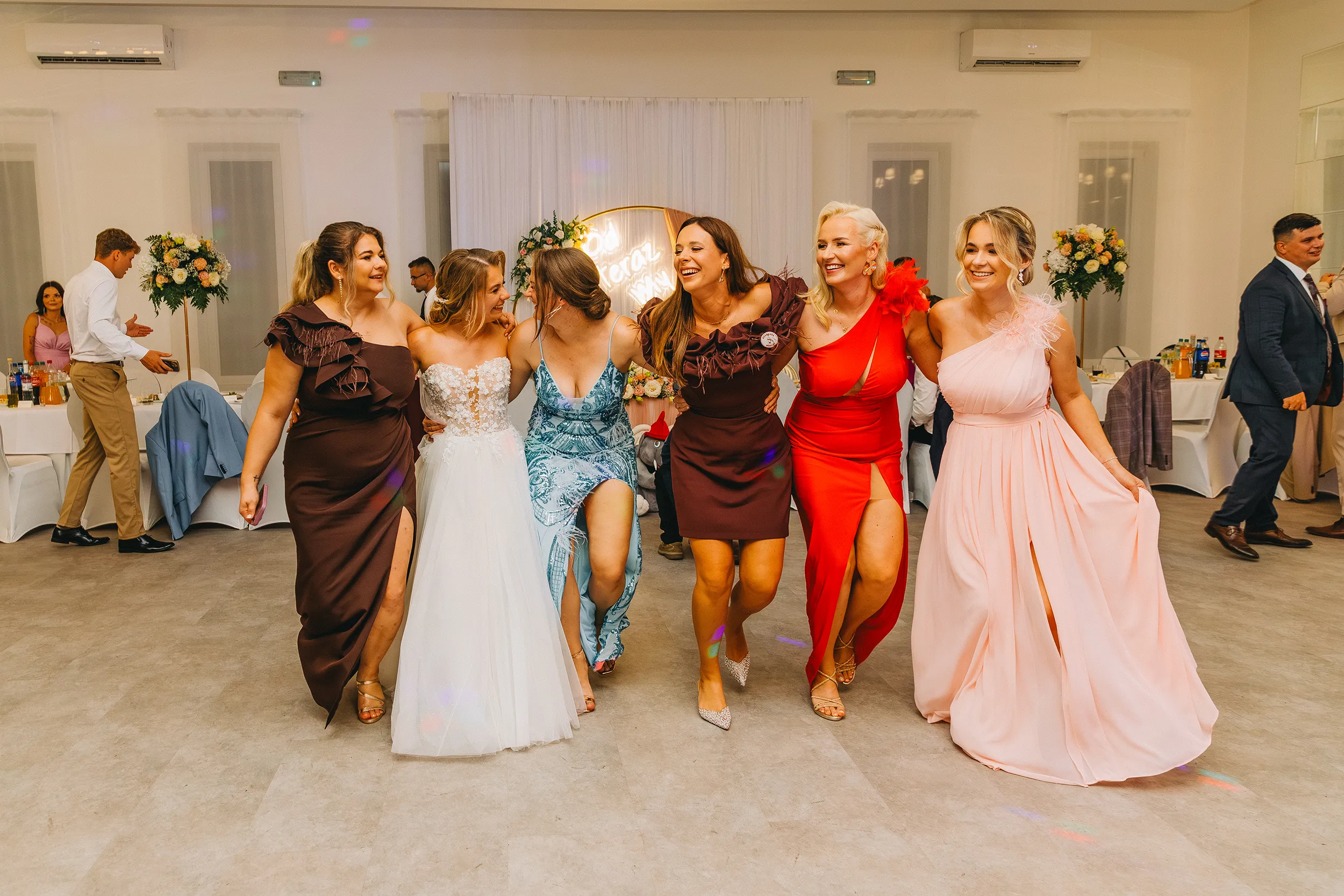 Weselne ujęcia pary - fotografia weselna Piotrków Trybunalski