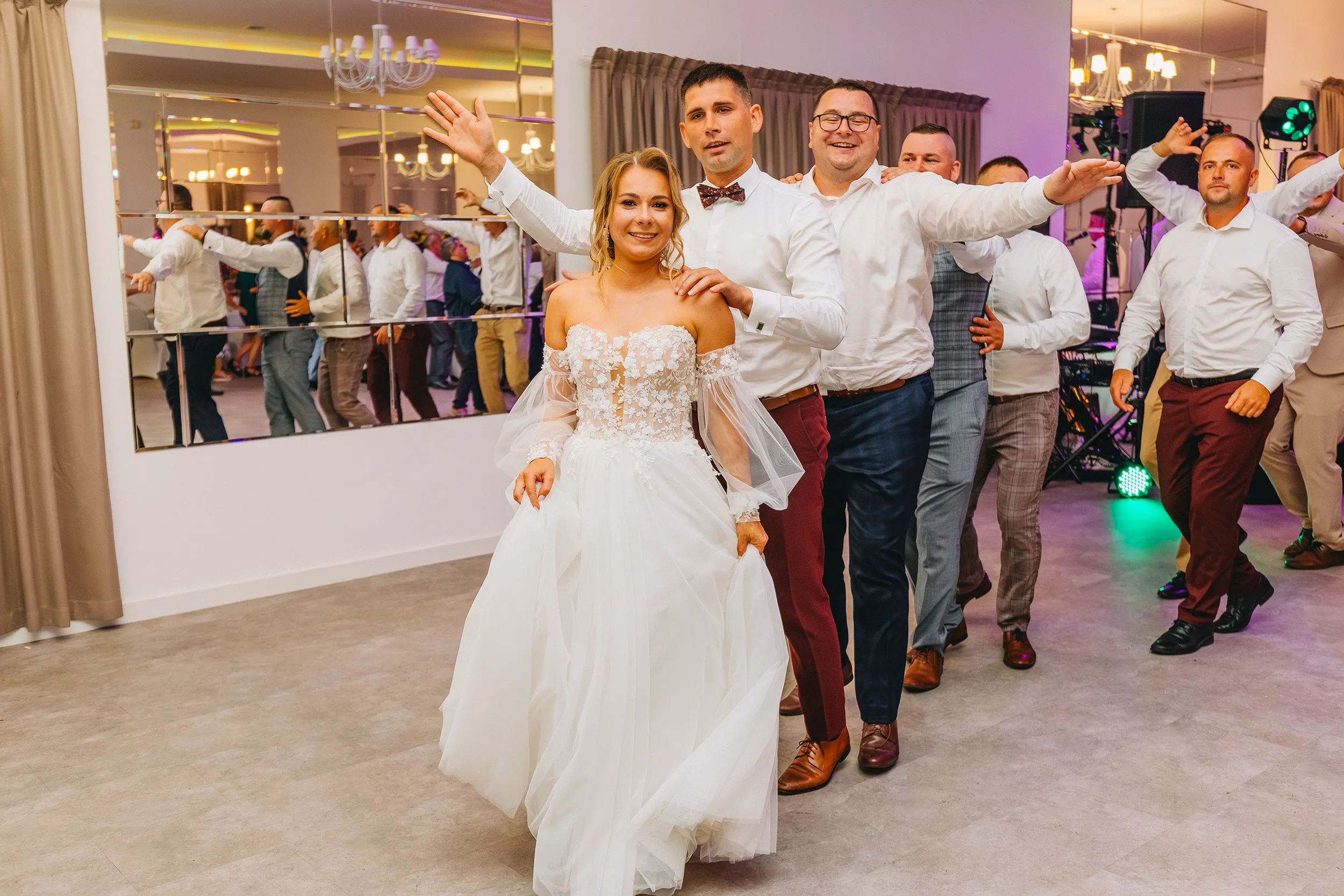 Weselne momenty wzruszenia - fotograf na ślub Tomaszów Mazowiecki