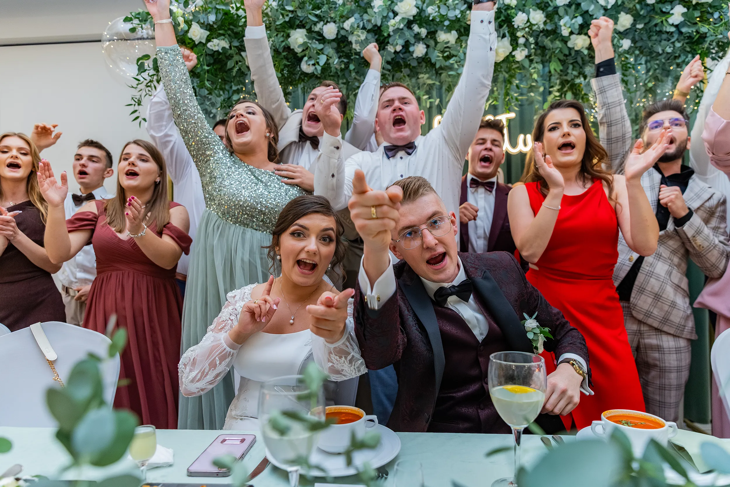 Weselna radość i emocje - fotografia ślubna Aleksandrów Łódzki