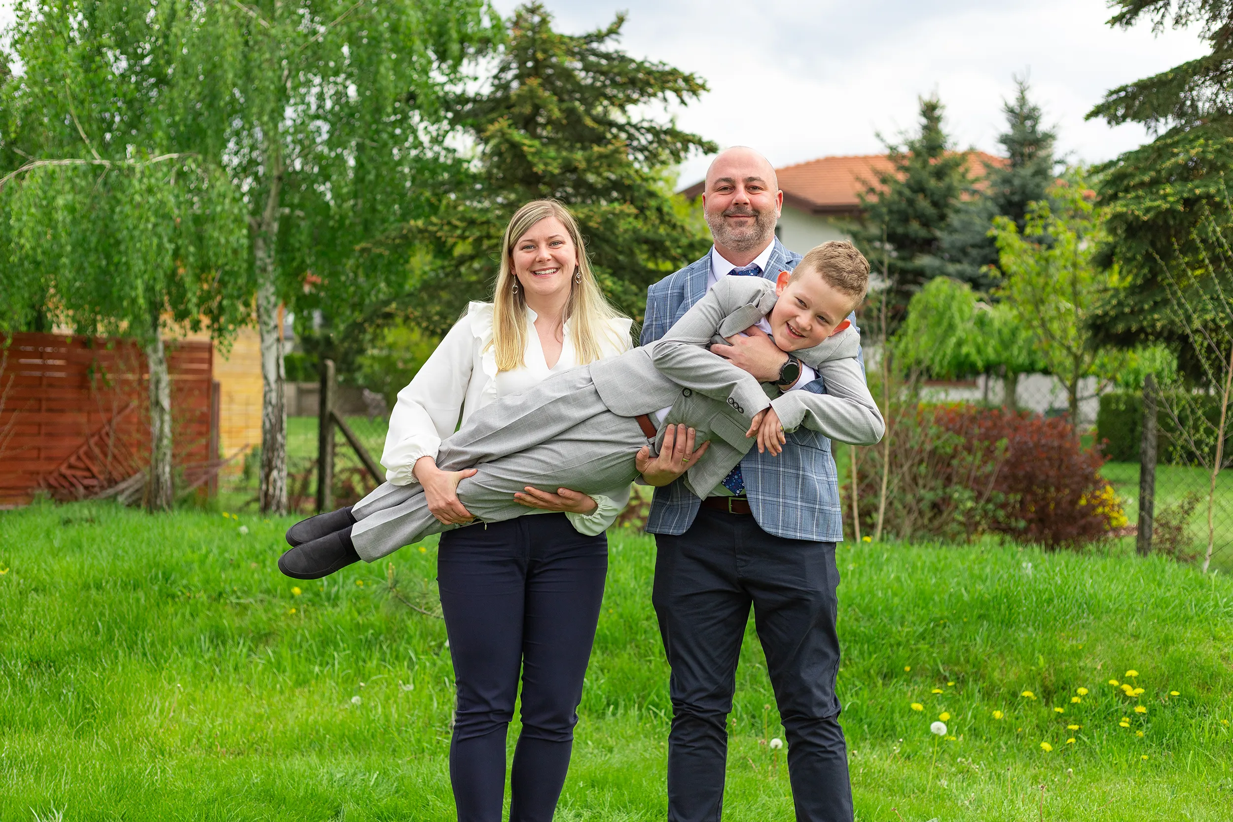 Zdjęcia po komunii - zdjęcia z komunii Zgierz