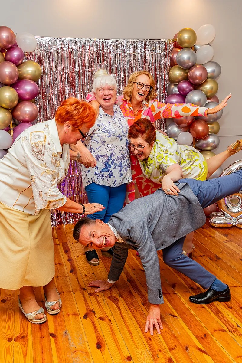 Reportaż z jubileuszu 60. urodzin - fotograf na jubileusz Łódź - Iwona, Renata i Grzegorz