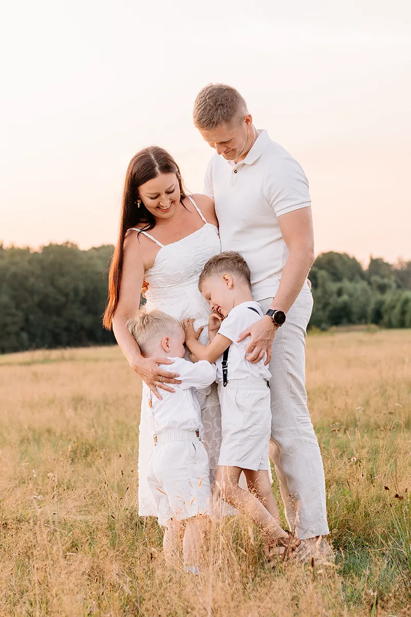 Sesja rodzinna Pauliny, Bartka i chłopaków - sesja plenerowa Łódź - fotografia rodzinna